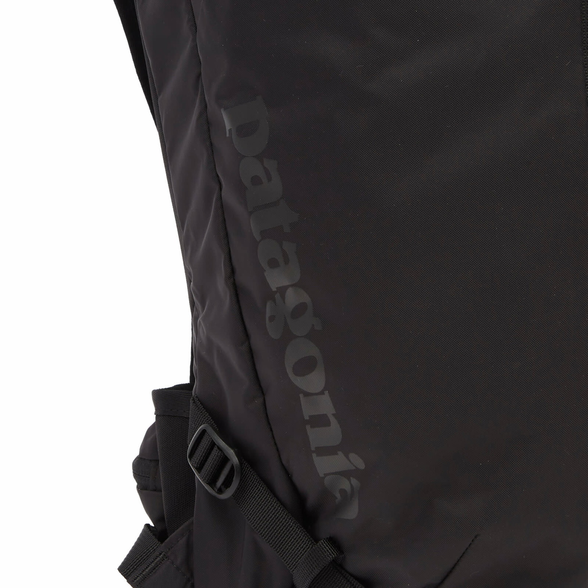 Patagonia Dirt Roamer Pack 20L in Black 