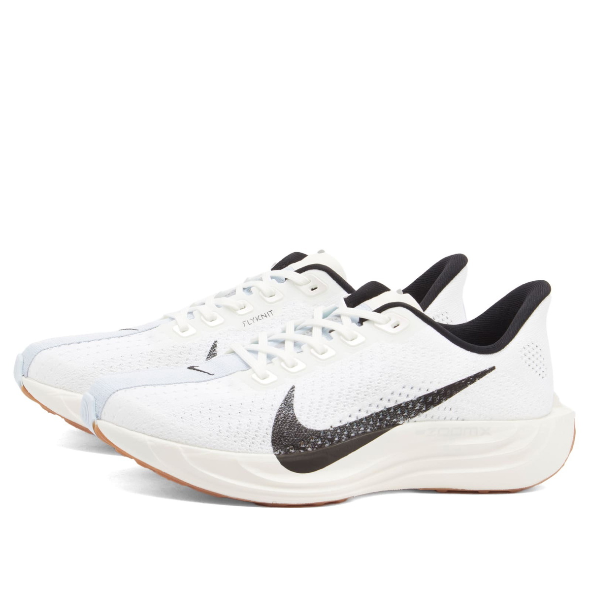 Nike Running Pegasus Plus Sneaker in White/Blue/Sail Nike