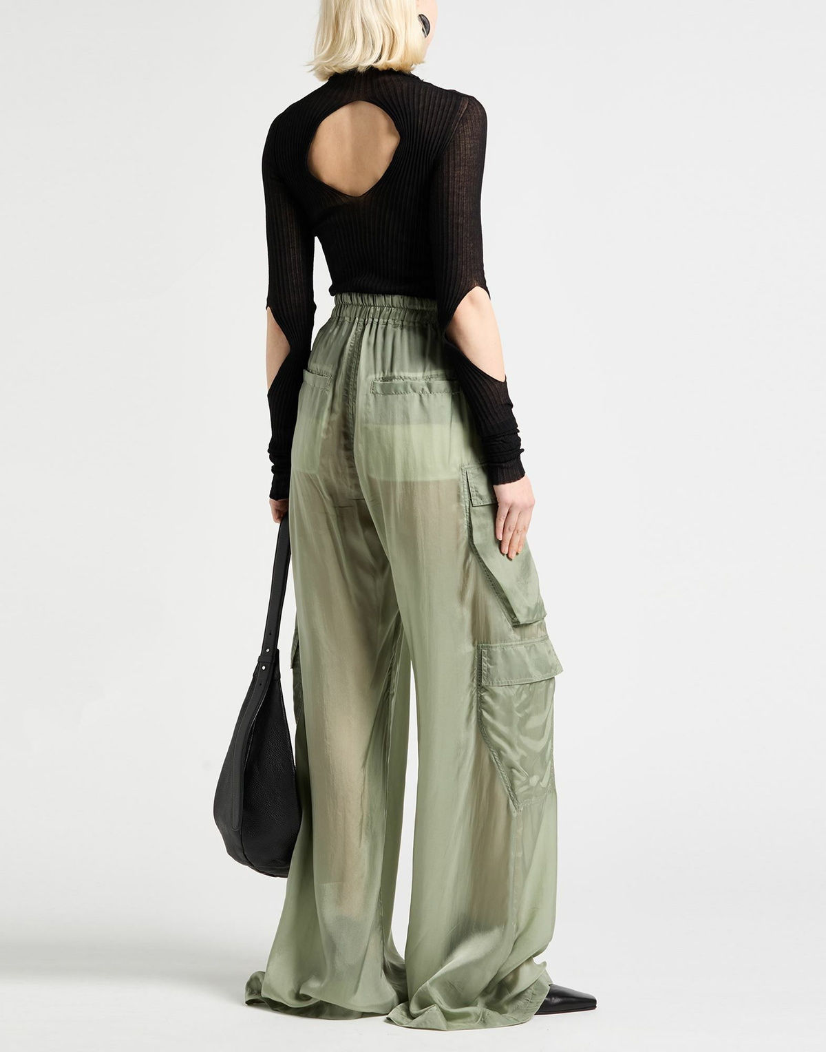 Quira Womens Turtleneck in Black