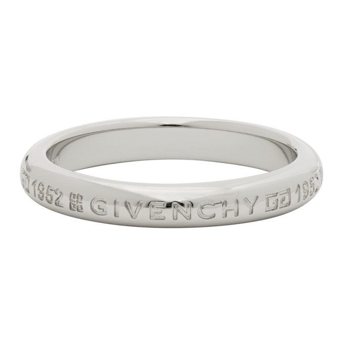 Impressionisme Caroline ontgrendelen Givenchy Silver Polished Engraved Ring Givenchy