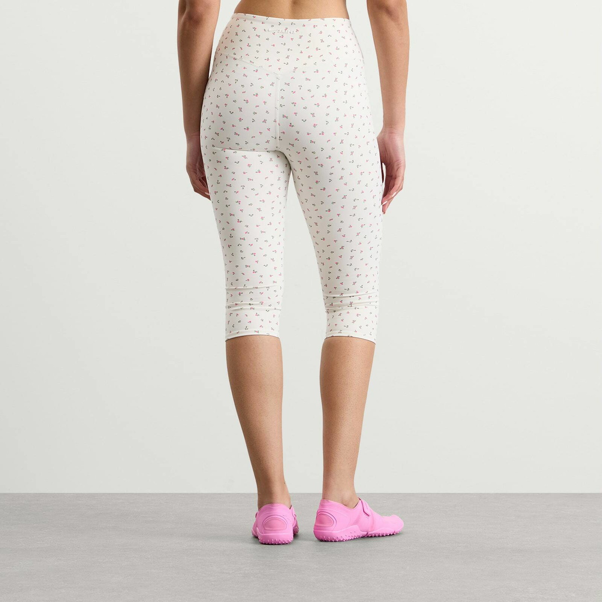 Nike Women's x SKIMS Matte Crop Legging 17" in Ditsy Print