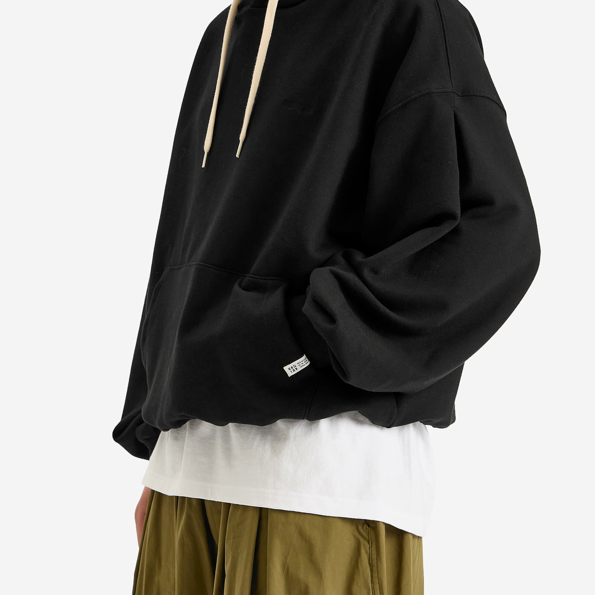 Anglan Men's Valley Tuck Sweat Balloon Hoodie in Black 