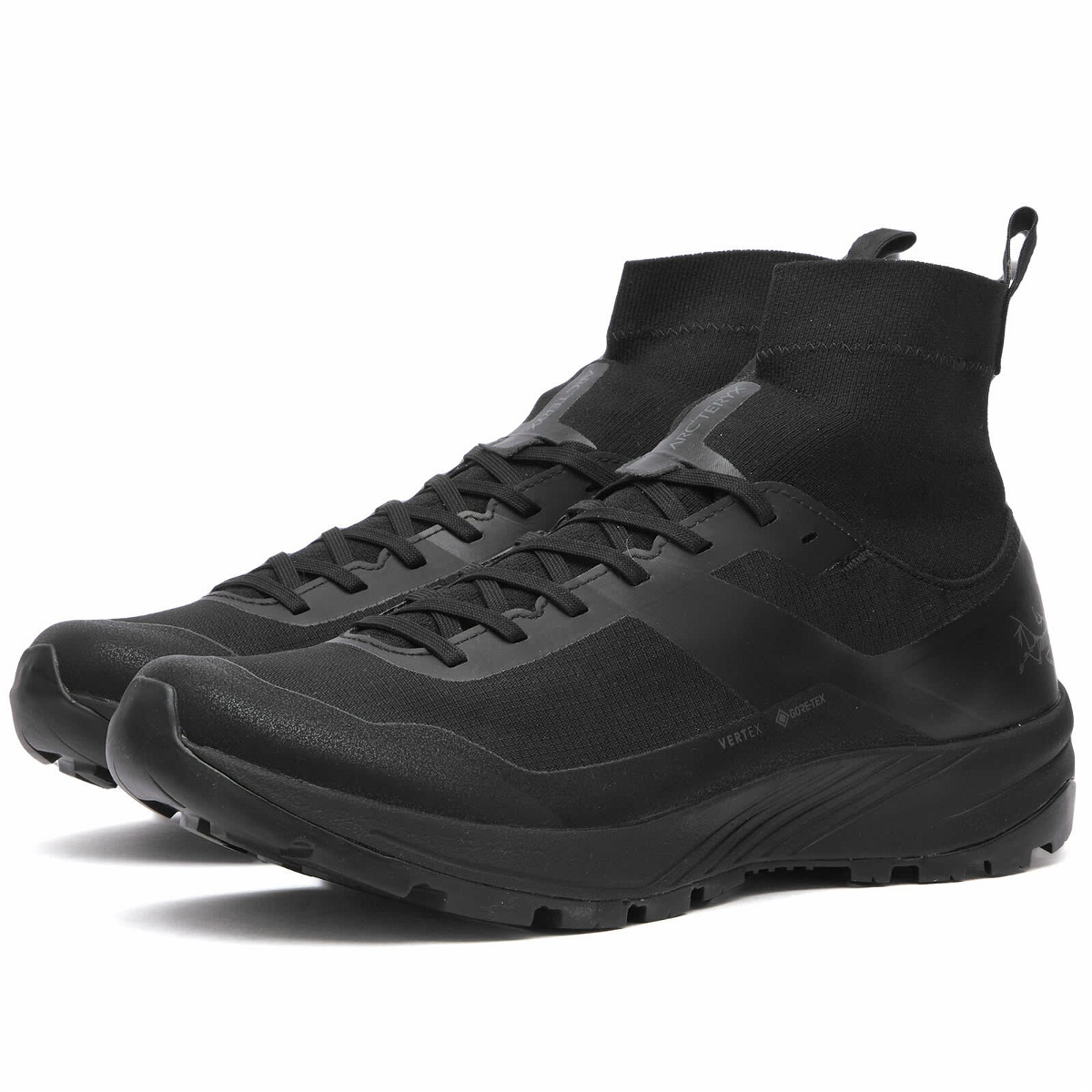 Photo: Arc'teryx Men's Vertex Gore-Tex Sneakers in Black