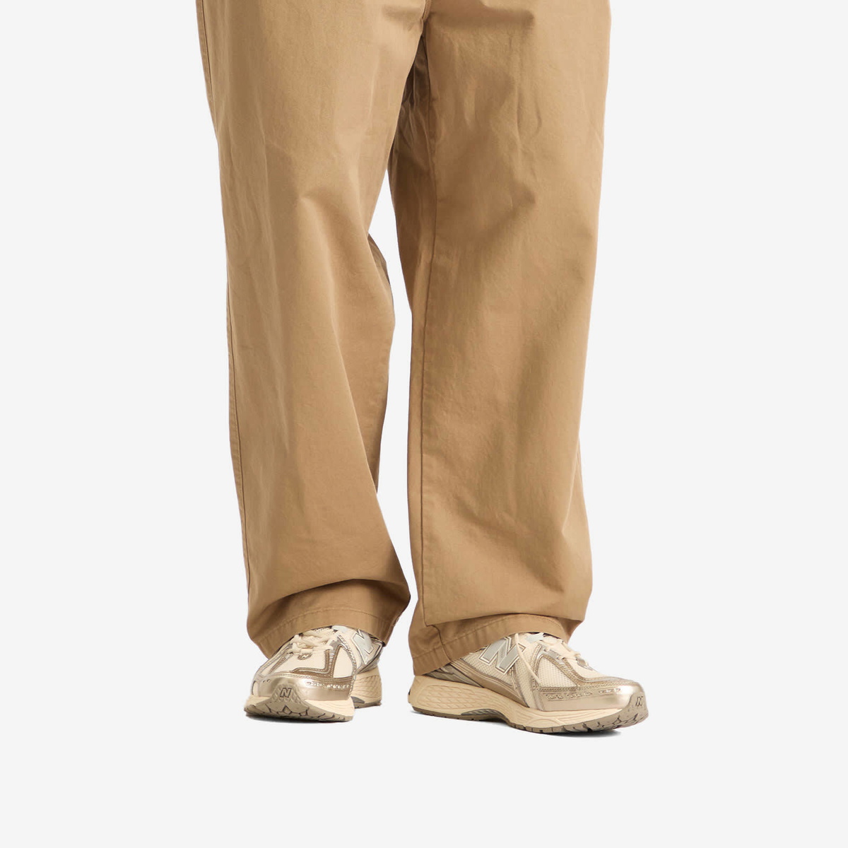 New Balance 1906R Sneaker in Arid Stone