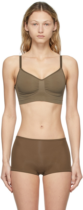 Photo: SKIMS Khaki Seamless Sculpting Bra