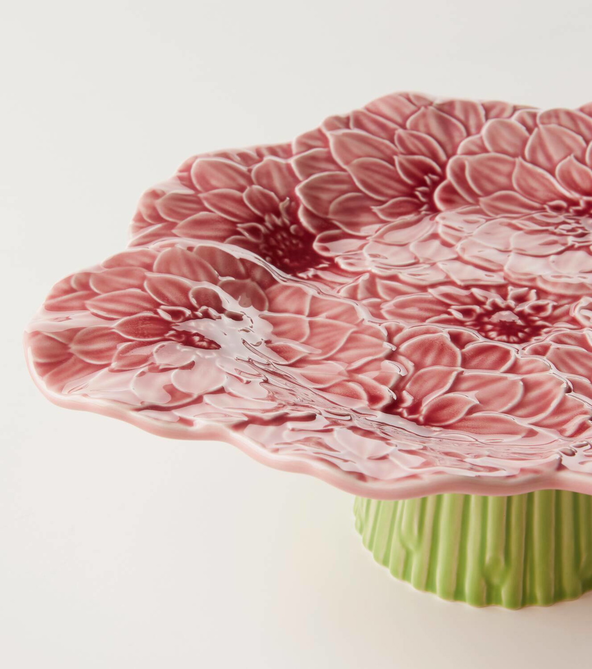 Bordallo Pinheiro Maria Flor Small earthenware cake stand