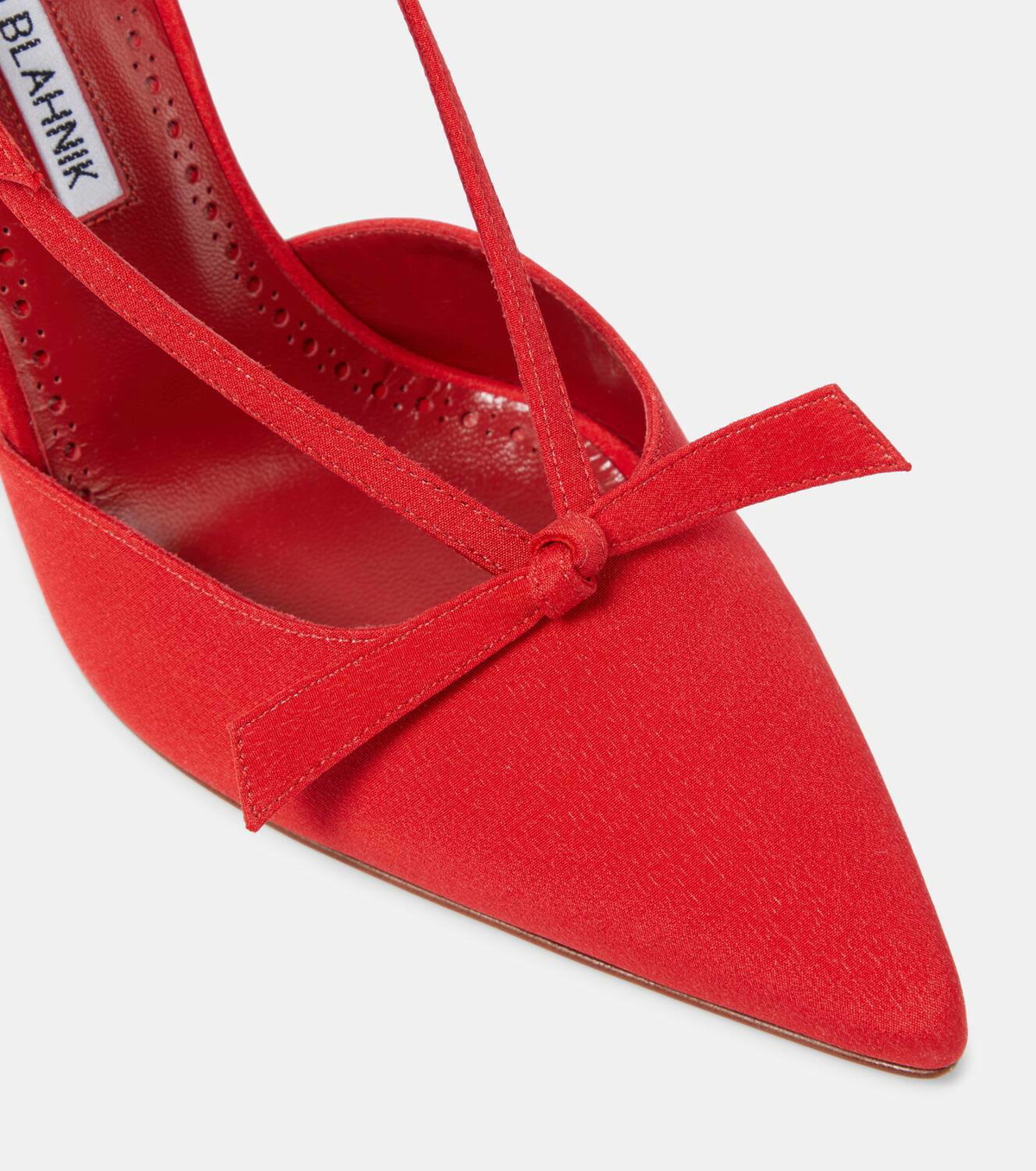 manolo blahnik bow pump