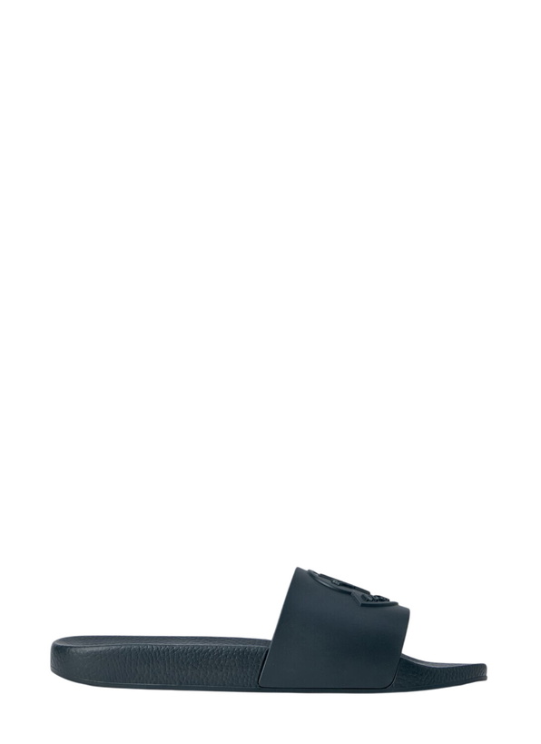 Photo: Moncler Basile Slides