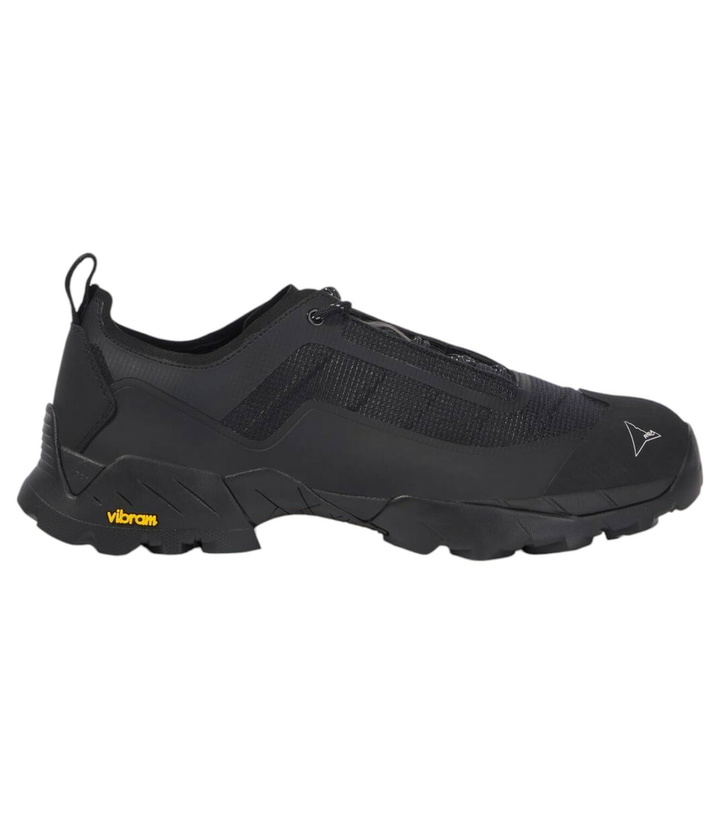 Photo: Roa Katharina Light sneakers