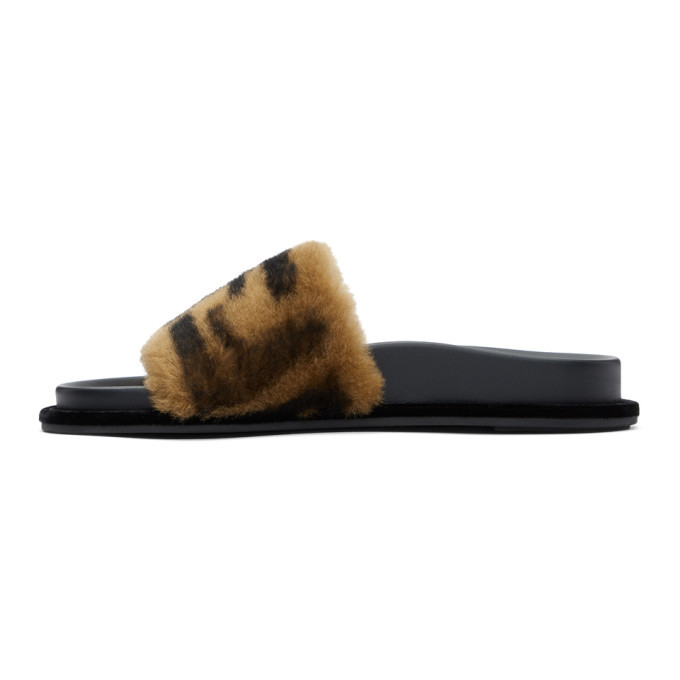 Fendi fur slides discount sale