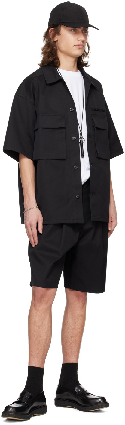 Lownn Black Pleated Shorts