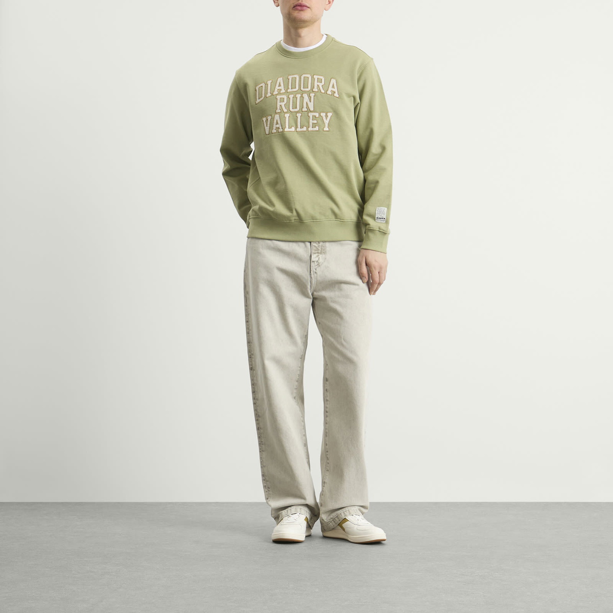 Diadora Men's Run Valley Crew Sweatshirt in Sage Green