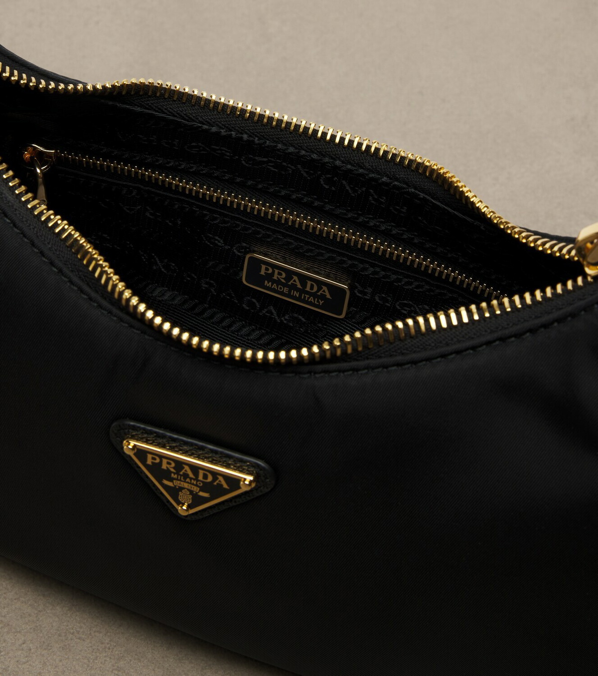 Prada Prada Re-Edition 2005 Re-Nylon shoulder bag