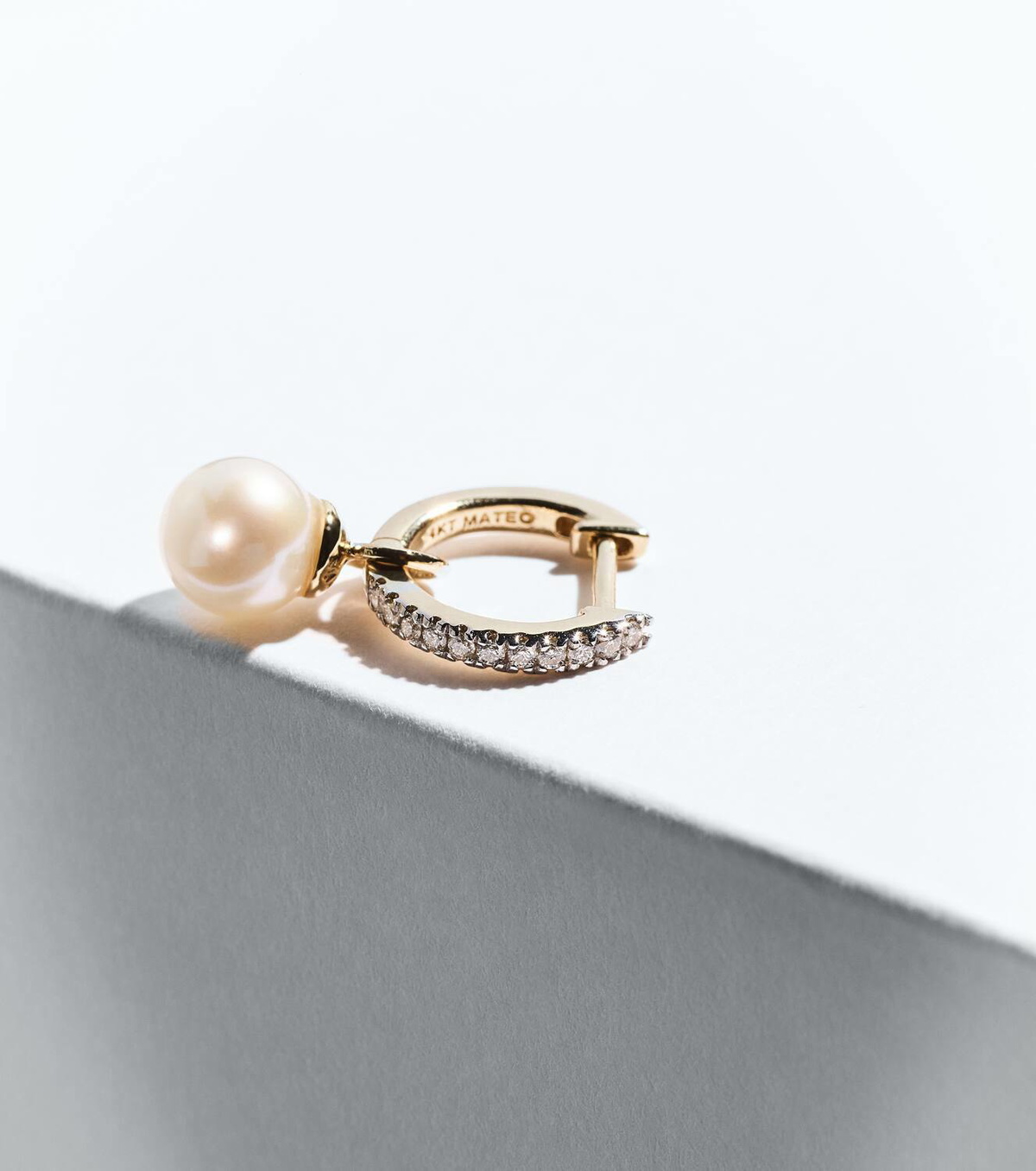 Mateo 14kt gold single hoop earring with diamonds and freshwater pearl