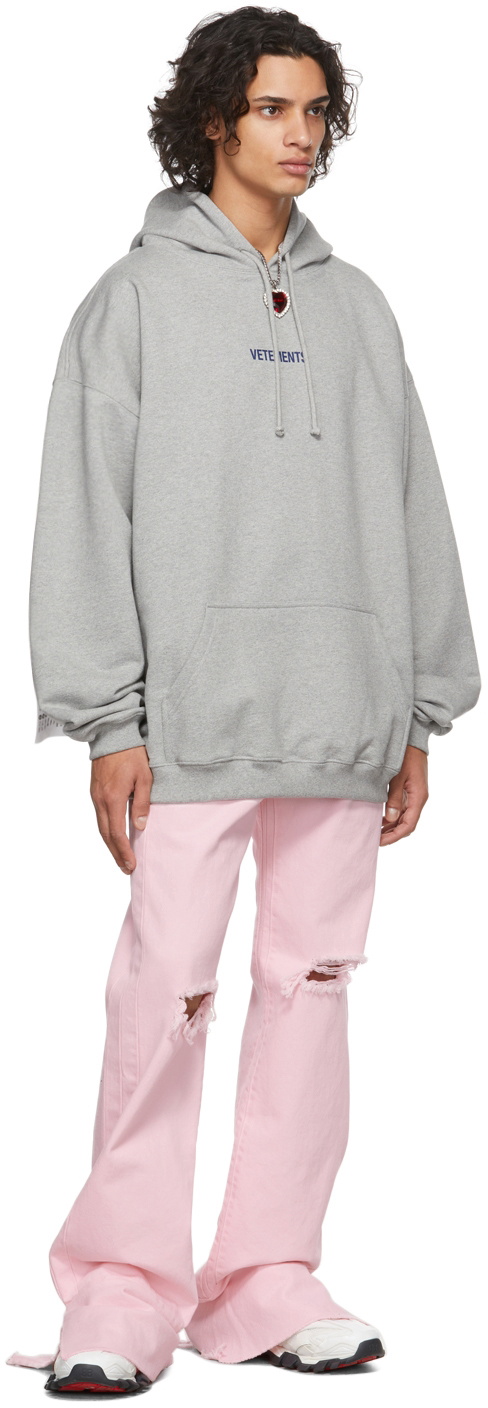 【VETEMENTS】グレー VET クロップド ボクシー フーディ VETEMENTS: Gray 'VET' Cropped Boxy Hoodie | SSENSE