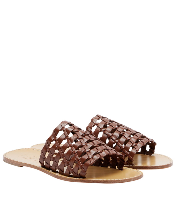 Photo: Souliers Martinez Estrella woven leather sandals