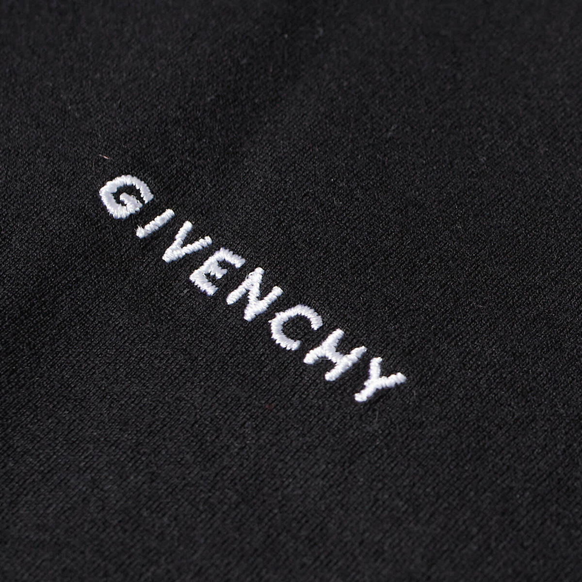 Givenchy broken outlet logo