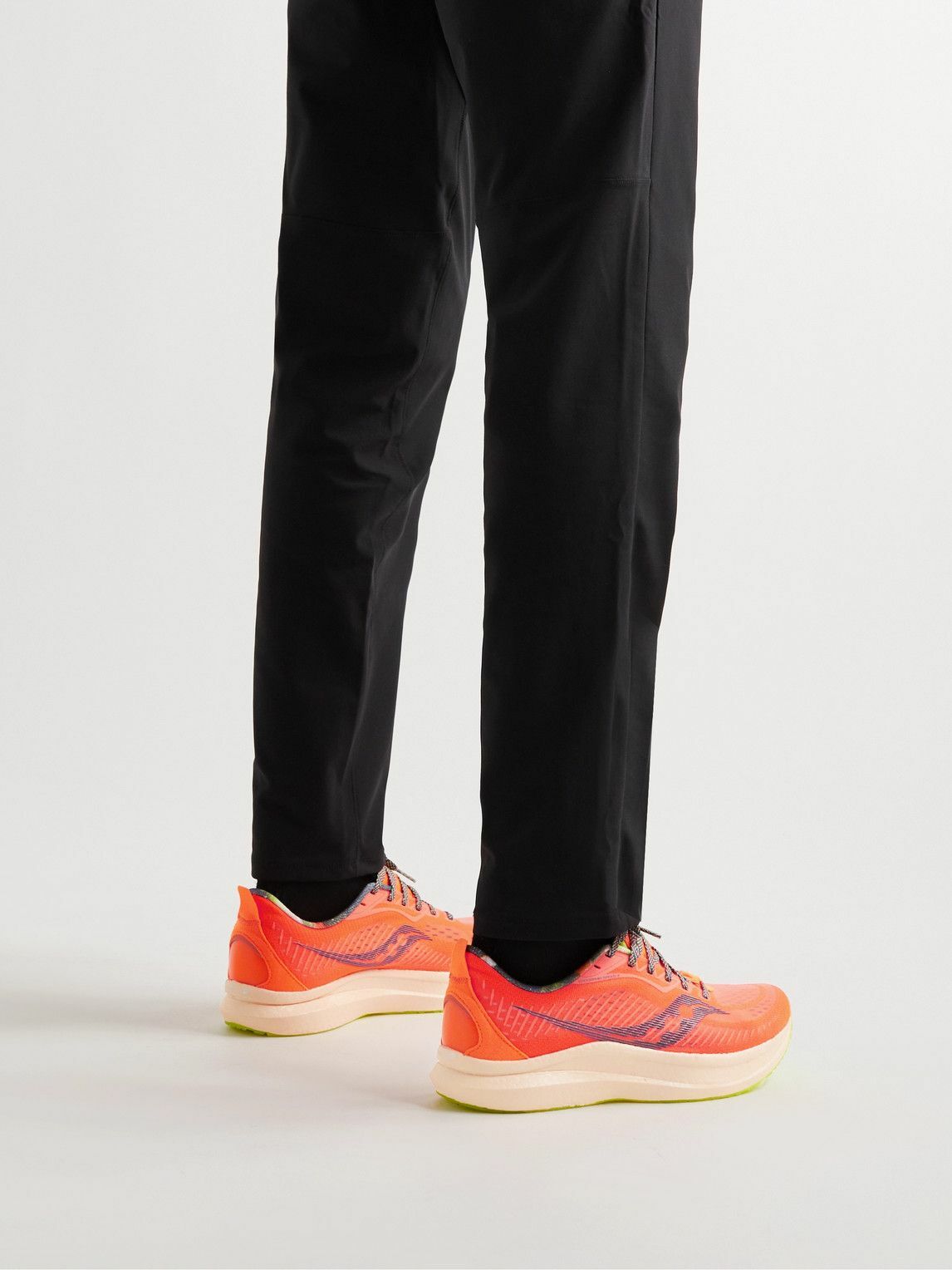 Saucony on sale pants orange