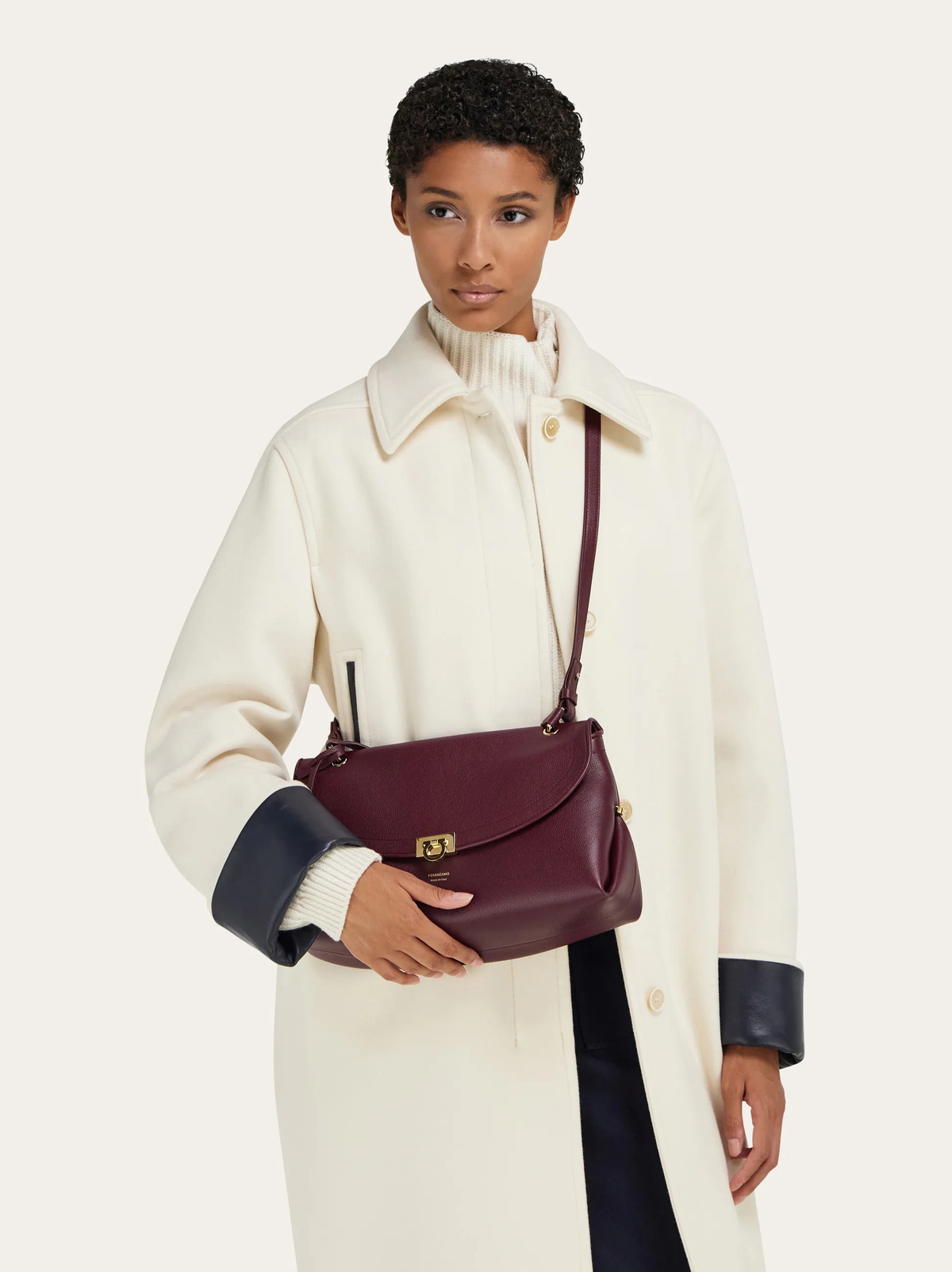Ferragamo Womens Ferragamo Sofia 2026 shoulder bag (M) in Violet
