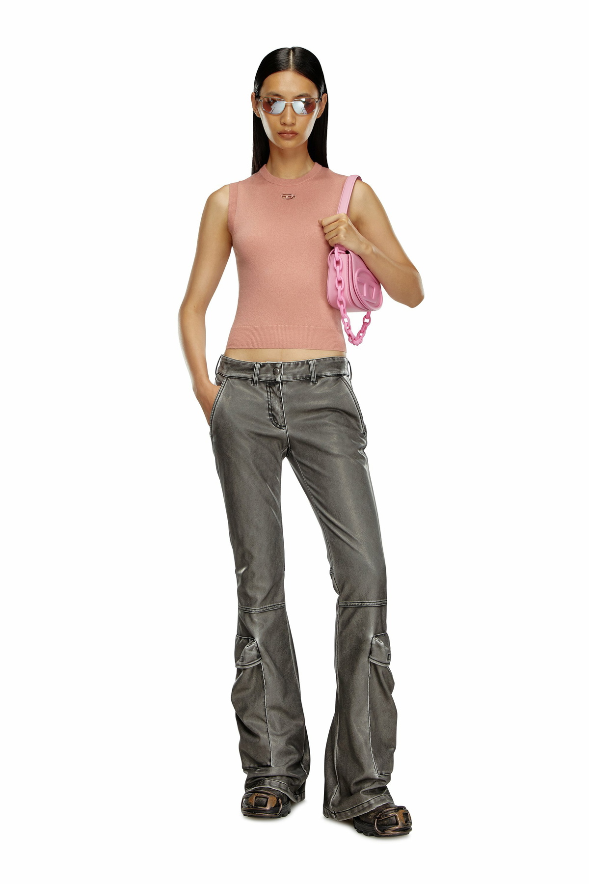 Diesel 1DR-Iconic shoulder bag in matte leather - Shoulder Bags Womens in Pink