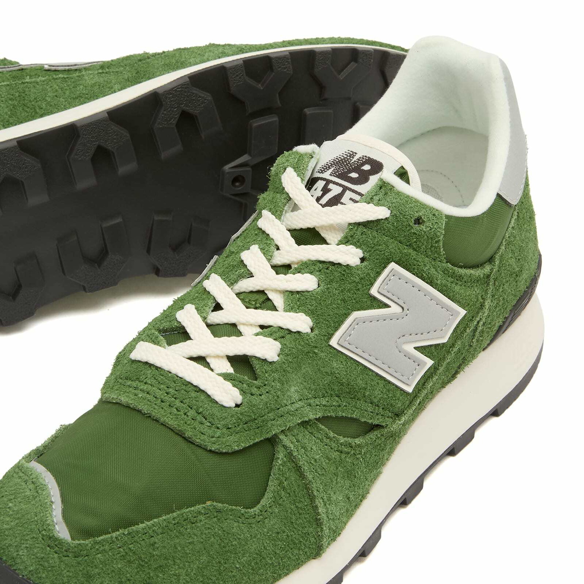 New Balance 475 Sneaker in Dark Alpine Green