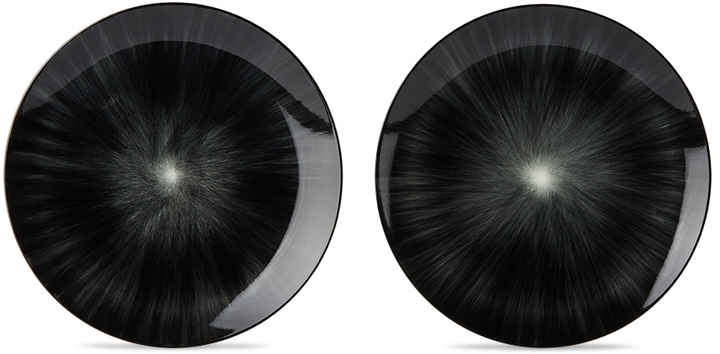 Photo: Ann Demeulemeester Black & Off-White Serax Edition Dé Dinner Plate Set