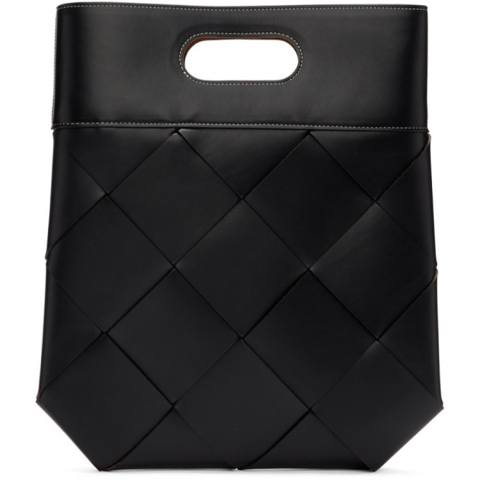 Bottega Veneta Small Basket Tote In French Calf in Black