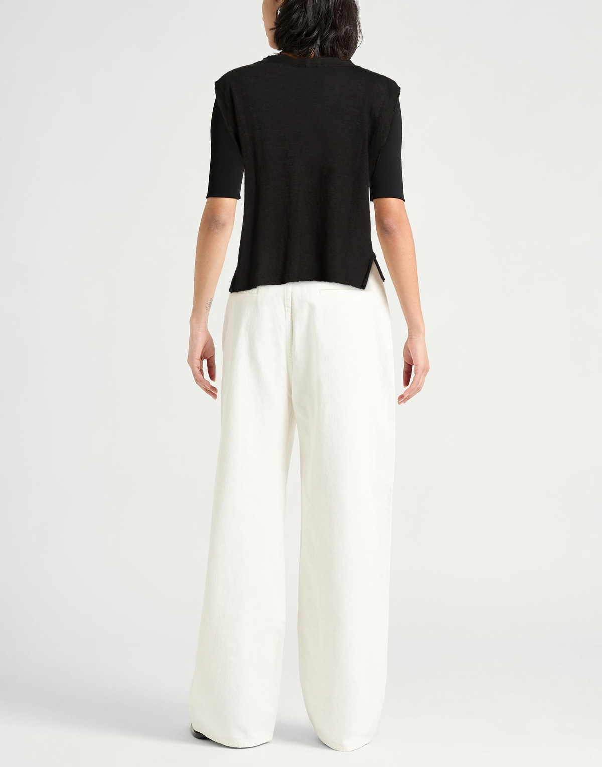 Crossley Womens Cardigan in Black
