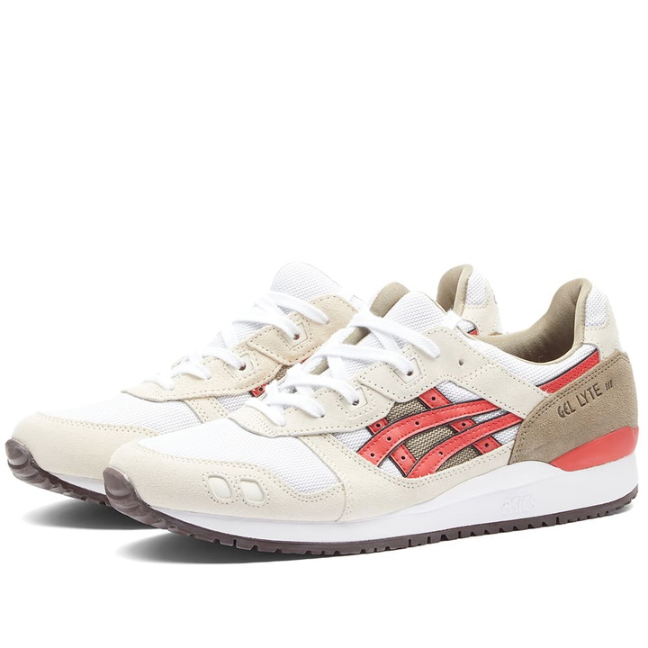 Photo: Asics Men's Gel-Lyte III OG Sneakers in Smoke Grey/Red Alert