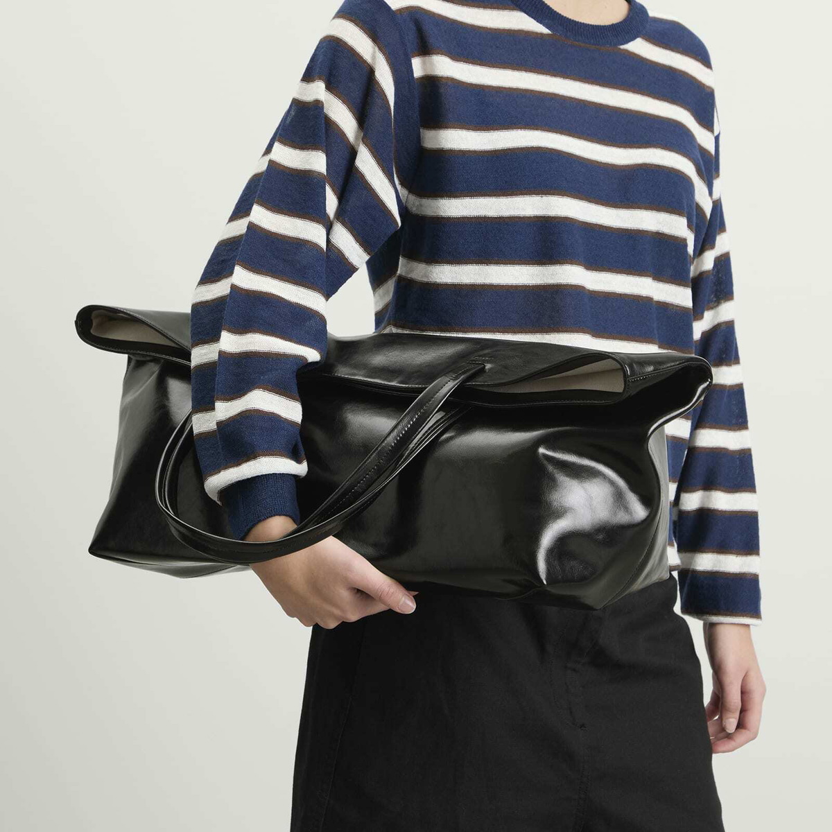 Nothing Written Women's Large Tote Bag in Black 