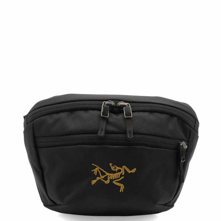 Photo: Arc'teryx Men's Mantis 1 Waist Pack in 24K Black 