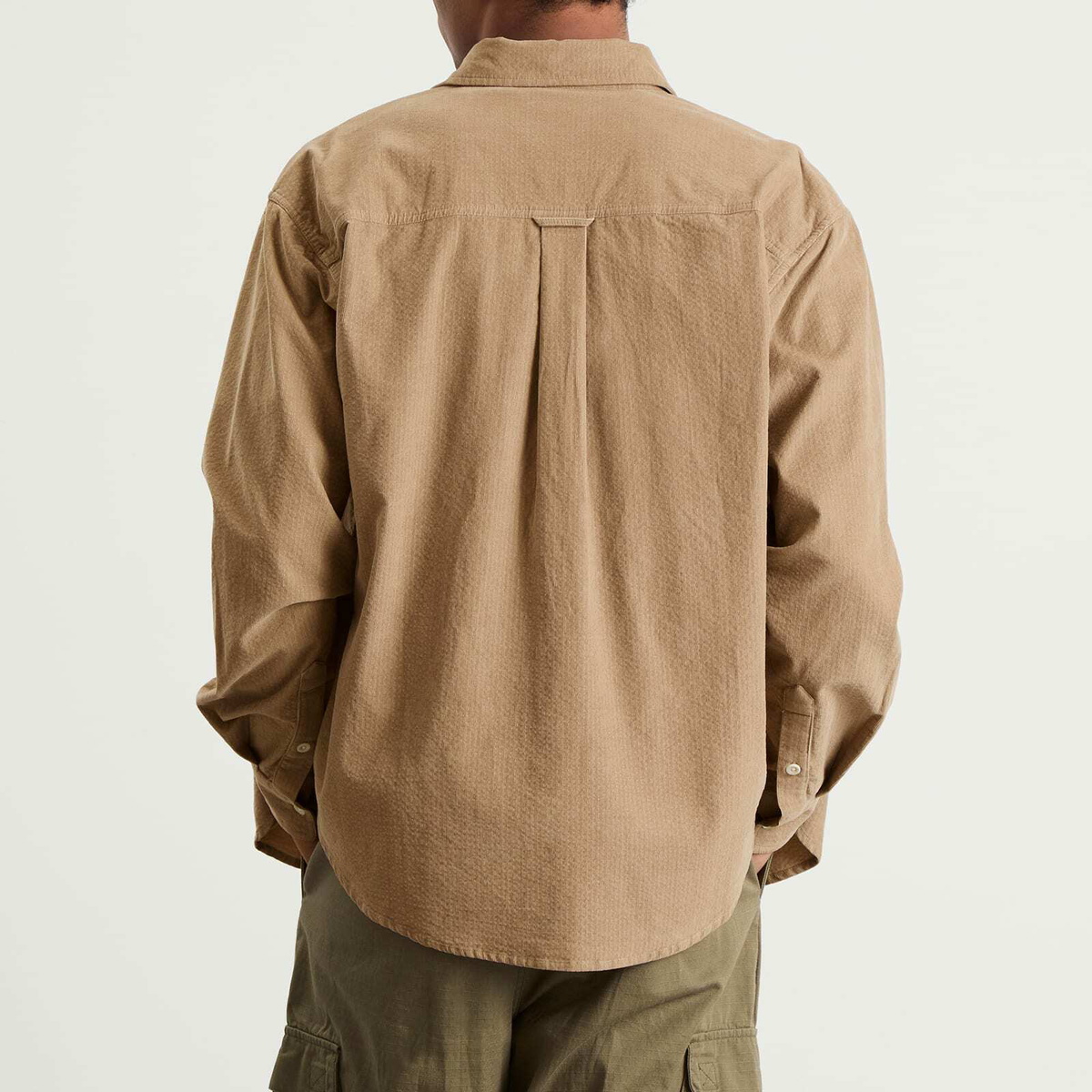 Café Mountain Men's Double Pocket Seersucker Cord Heritage Shirt in Oat