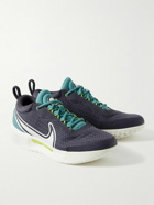 Nike Tennis - NikeCourt Zoom Pro Mesh Tennis Sneakers - Blue