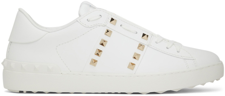 Photo: Valentino Garavani White Rockstud Untitled Sneakers