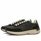 Stepney Workers Club Men's Osier S-Strike in Black Ii