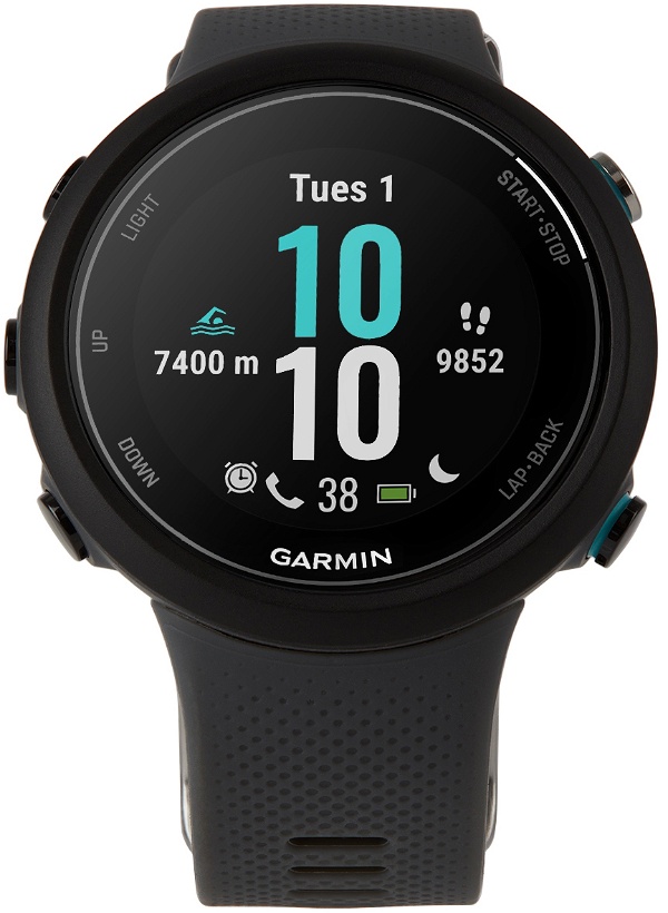 Photo: Garmin Swim 2 Smartwatch