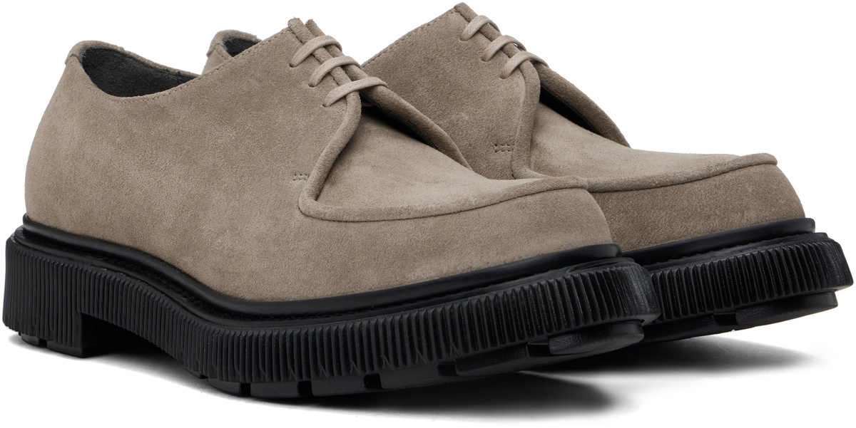 Adieu Taupe Type 124 Derbys