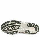 Asics Gel-Kayano 14 in Birch/Dark Pewter