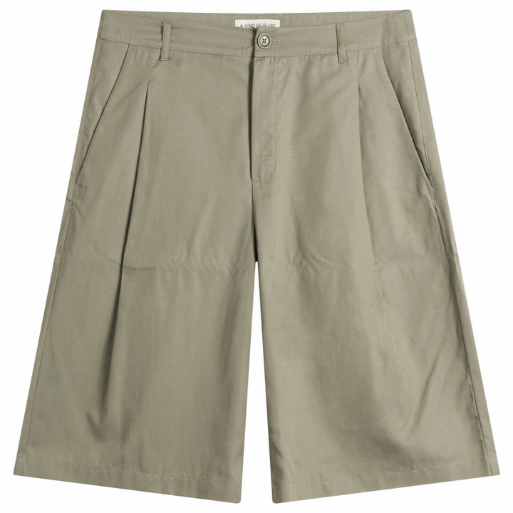 Photo: A Kind of Guise Men's Juno Pleated Shorts