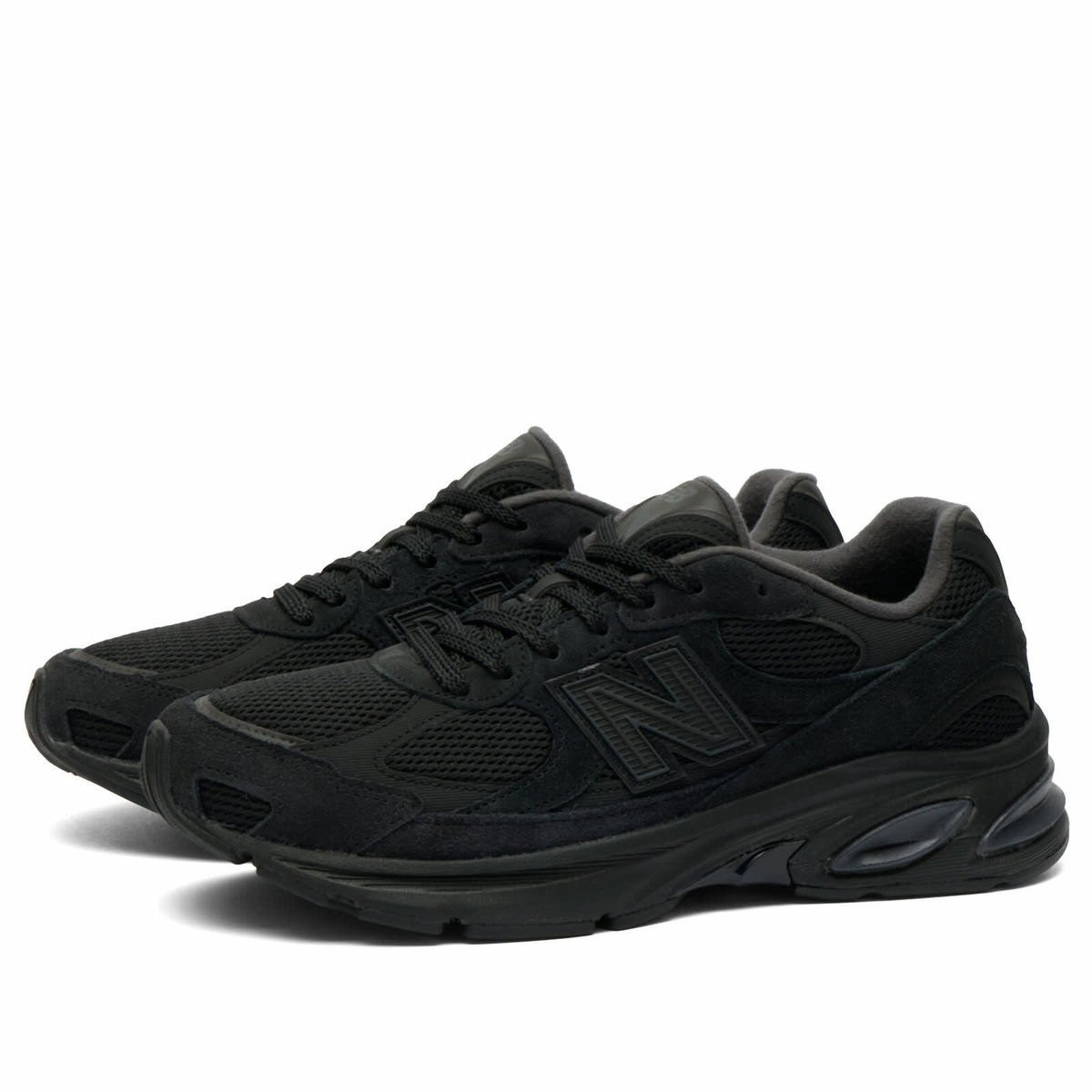 New Balance 2010 Sneaker in Black/Black