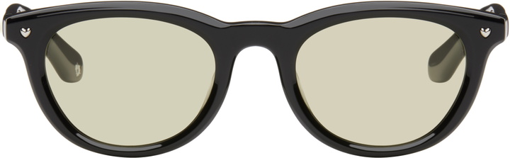 Photo: BONNIE CLYDE Black Rom-Com Sunglasses