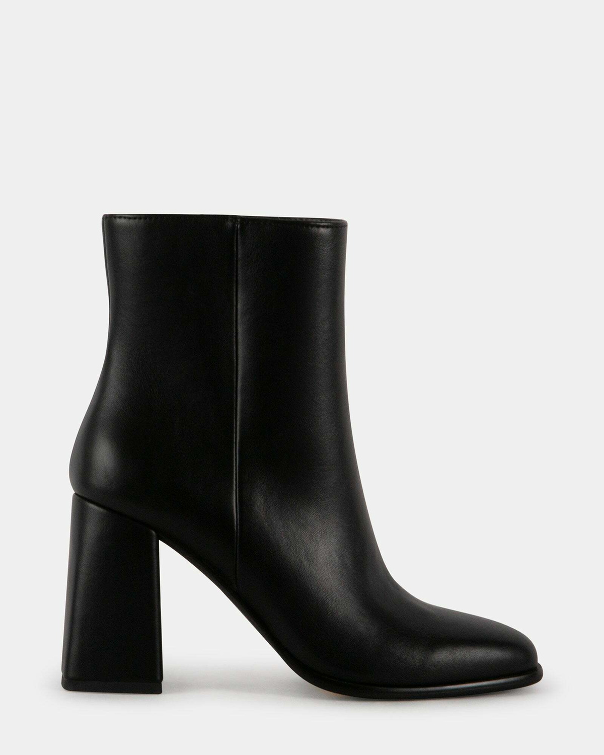 Steve Madden Kelseyy Booties in Black