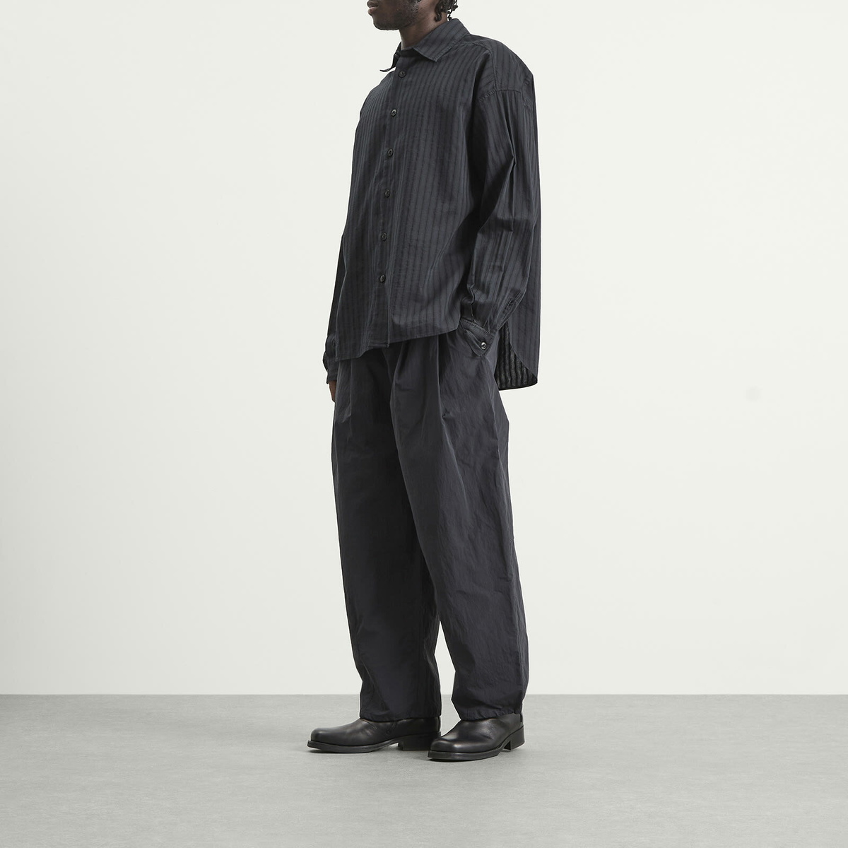 A Kind of Guise Men's Chukar Trousers in Black Panther