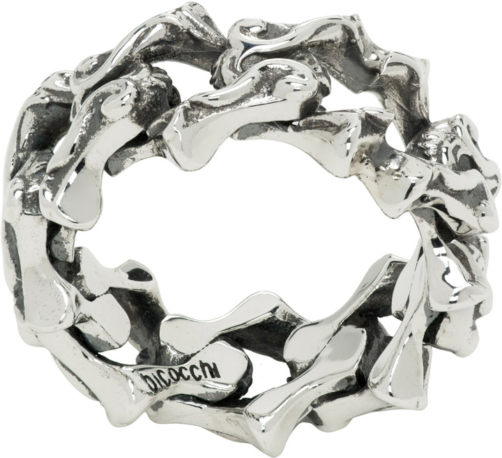 Photo: Emanuele Bicocchi Arabesque Sharp Link Ring