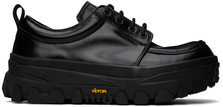 Photo: AMOMENTO Black Lace-Up Loafers