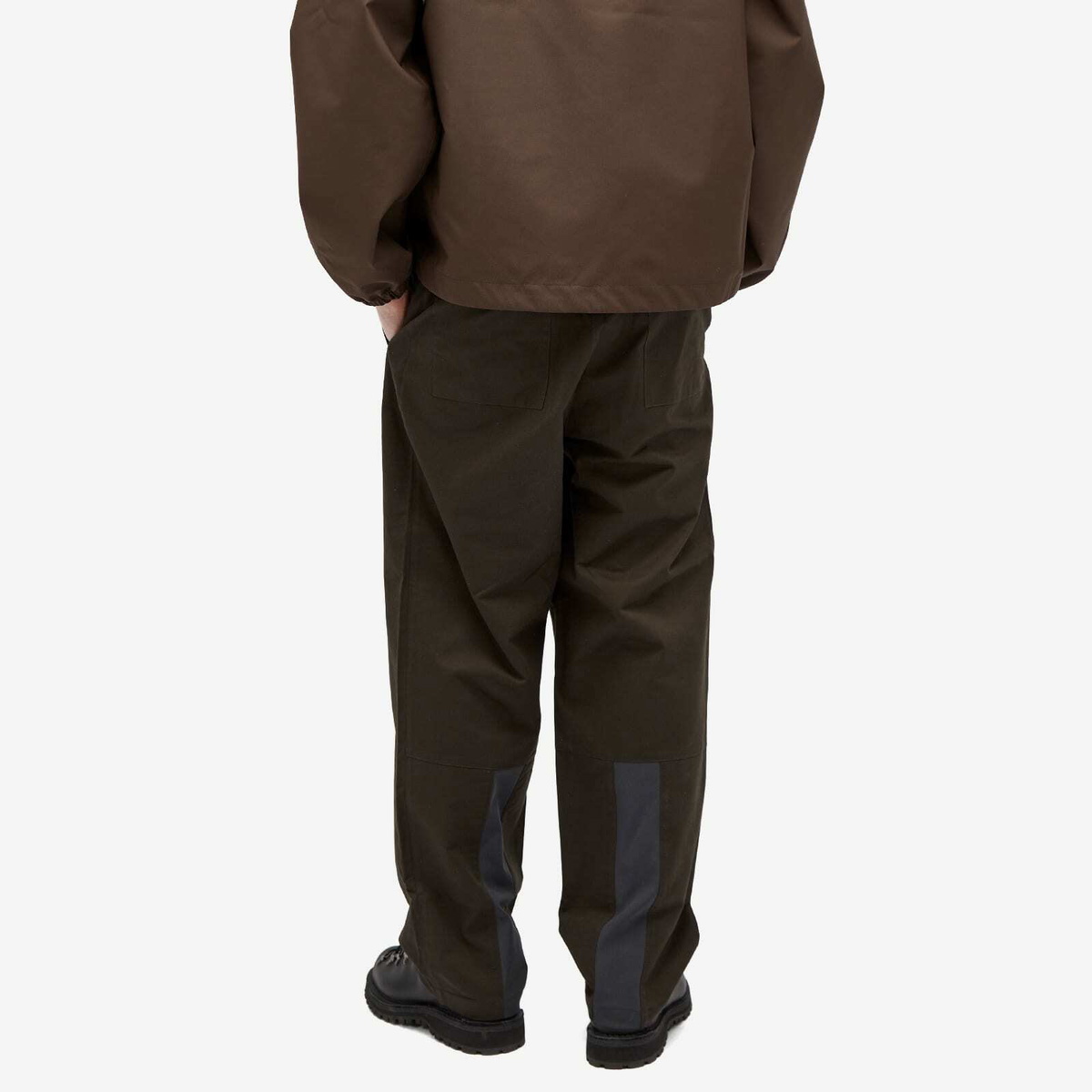 3L WR Arc Pants in Soil Brown – SVRN