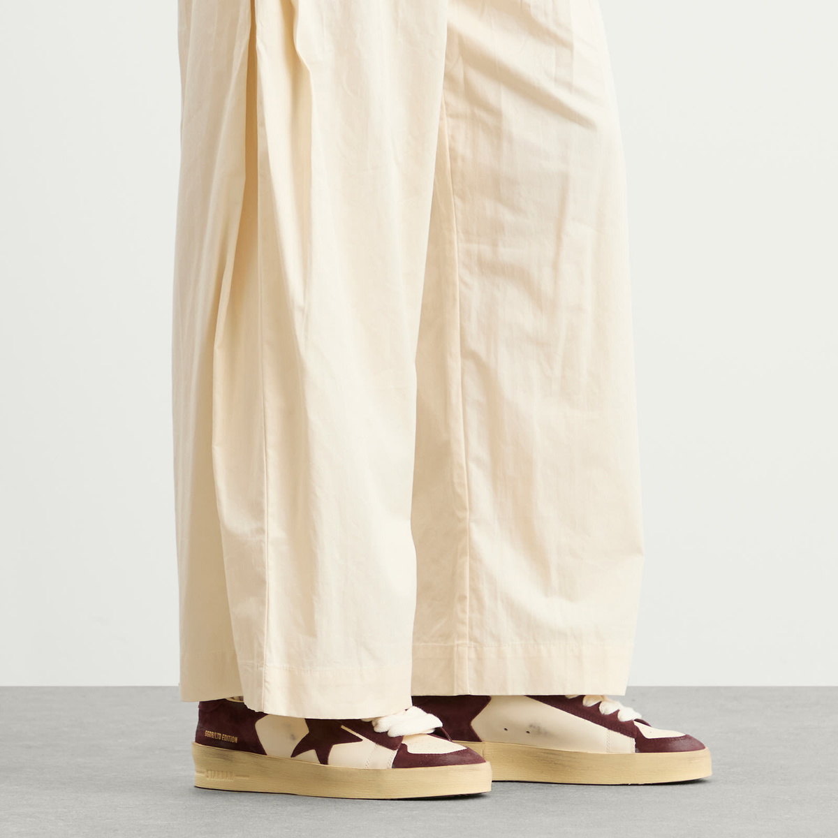 Golden Goose Women's Stardan Sneaker in Bordeaux/Cream