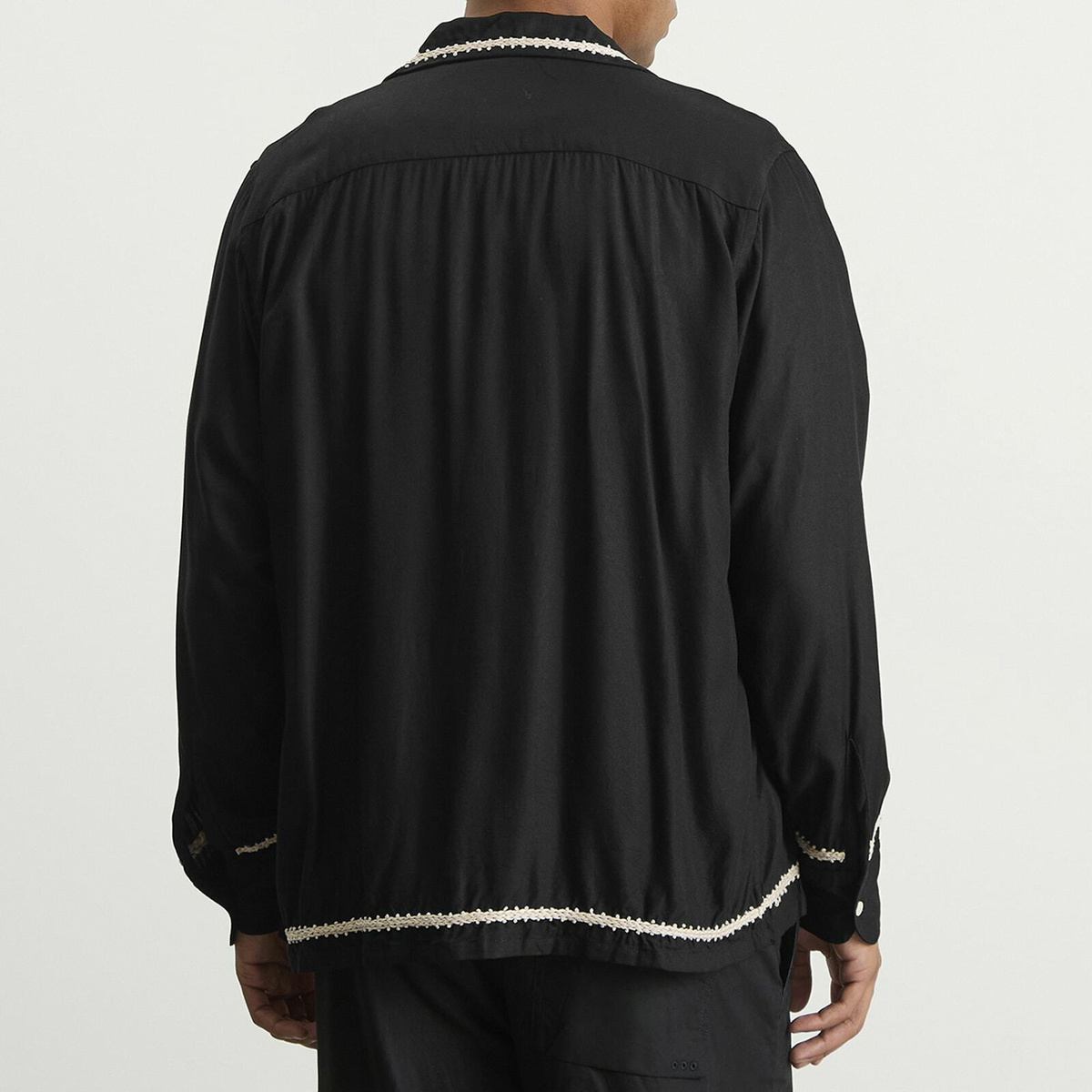 NOMARHYTHM TEXTILE Men's Trim Embroidery Open Collar Shirt in Black