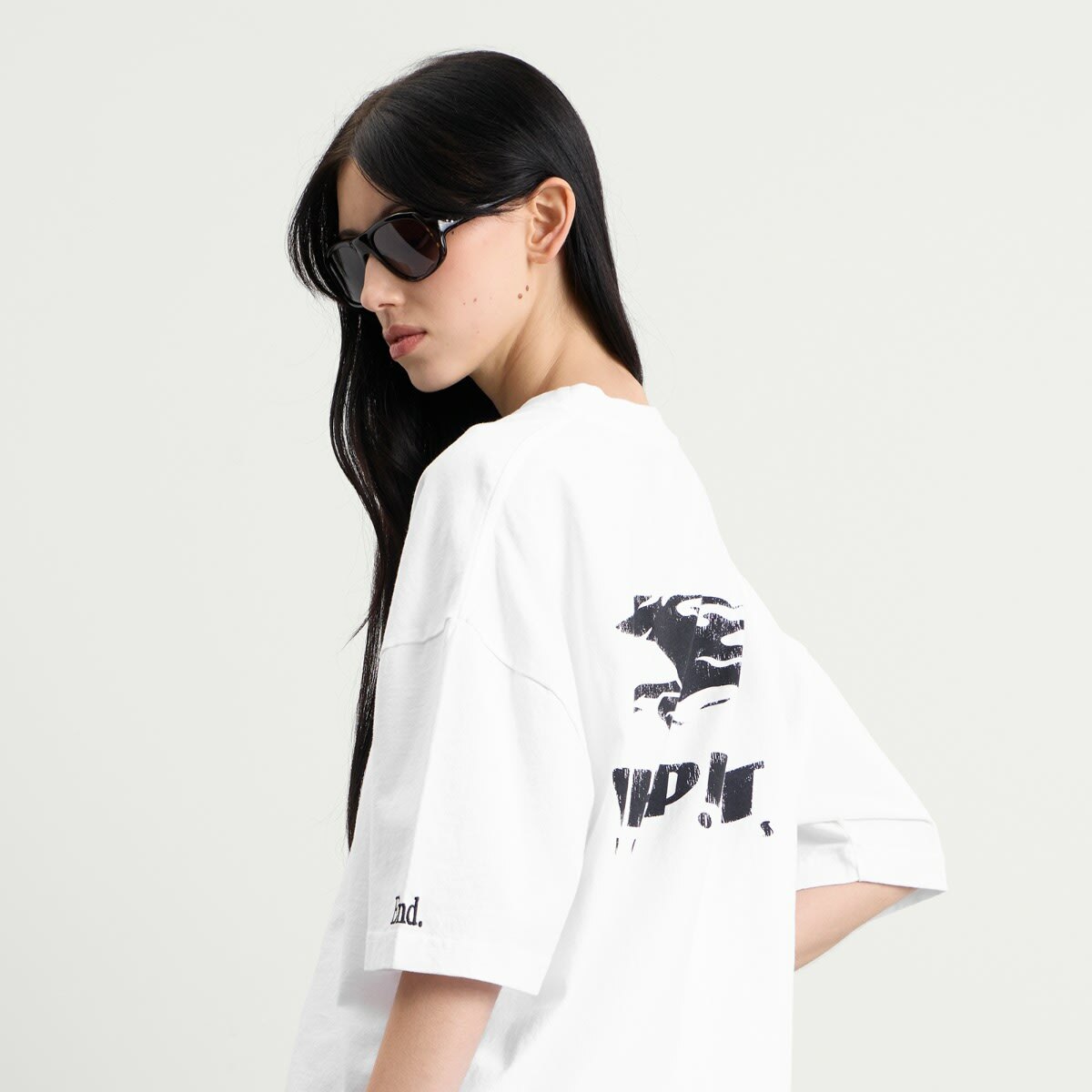 END. Whippet T-Shirt in White