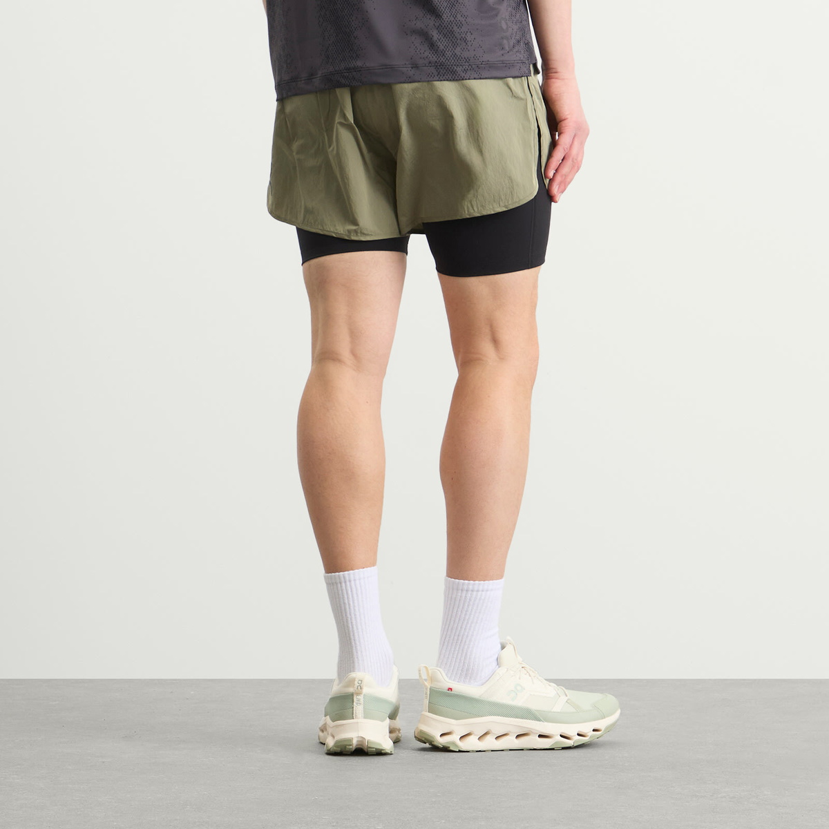 ON Men's Performance Volt Shorts in Safari